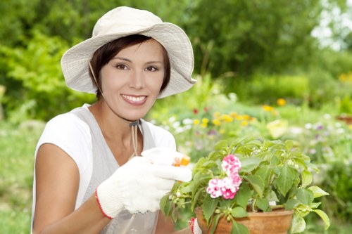 Transparent Gardeners Hoxton pricing model for local properties